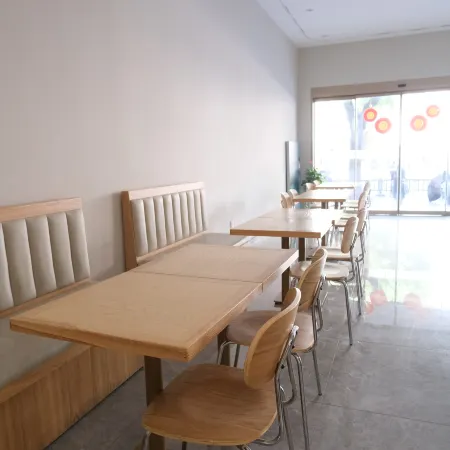 Jinyaoshi Hotel