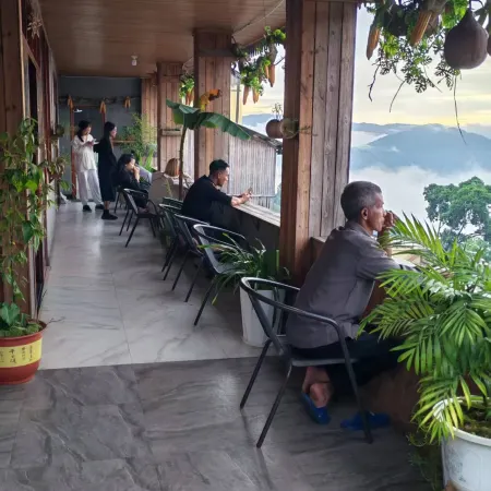 Manghong 131 Hostel