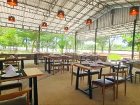 Sun & Roots Lodge Restaurant and Bar Hotels near Kampot Pagoda