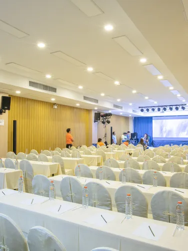 รูปภาพของโรงแรมซีบีดีทู สุราษฎร์ธานี