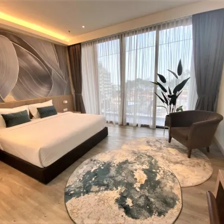 Corner Club Penang Отели рядом с достопримечательностью «Gurney Drive»