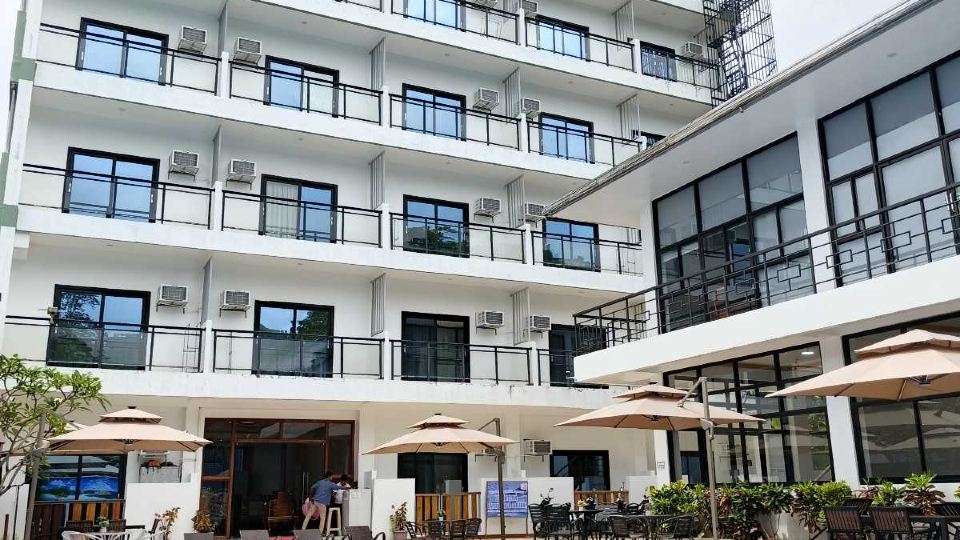 Ocean Star Hotel