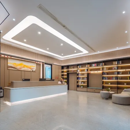 Longyi Business Hotel