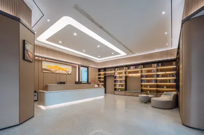 Longyi Business Hotel Hotel in zona Yucang Mountain Forest Park