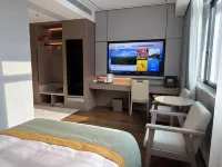 Pan'an Hongting University Hotel