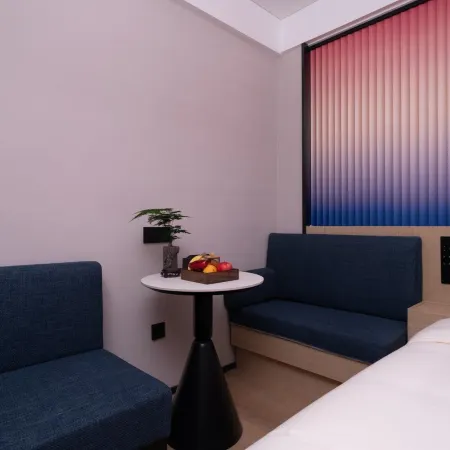 CYBO Station SSAW Hotel, Chunxi Road, Tianfu Square, Chengdu Отели рядом с достопримечательностью «Площадь Тиянфу»