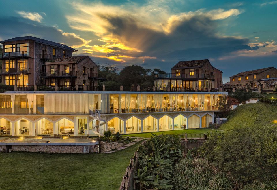 hotel overview picture