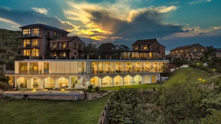 Jinsha Yunqi Holiday Hostel Отели рядом с достопримечательностью «Dongxia Sand Beach»