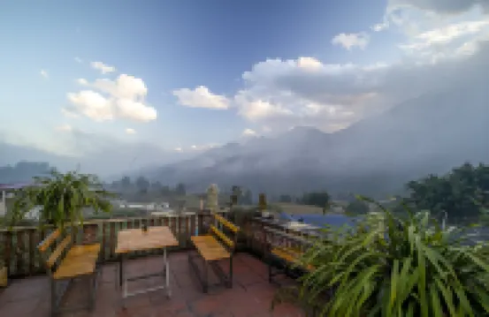 Stone Paradise Homestay Hotels near Cat Cat Village