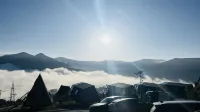 Luobu Starlight · Verdant · Valleys Luxury Camp Hotel (Kangding Xinduqiao Town) - parkir