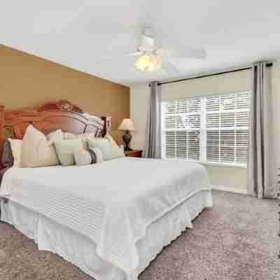Newly Upgraded Disney Themed Vacation Retreat Rooms