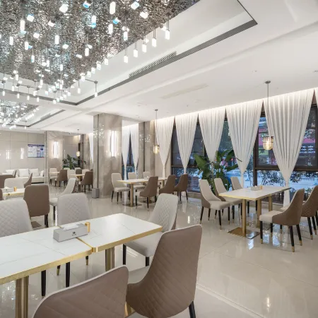 Pujiang Grand Hotel (Liuzhi Special District Leisure Plaza)
