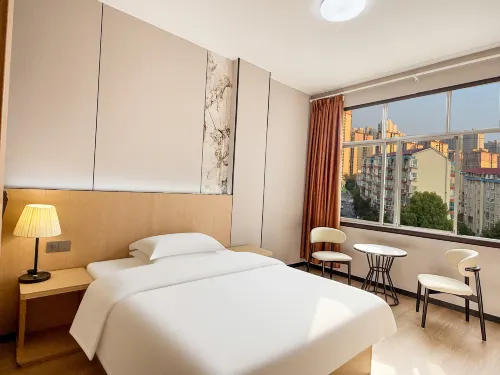 Xiaojia Biyu Business Hotel - parking