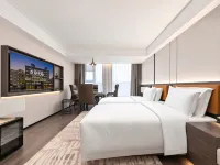 R ROYALSS HOTEL (Luohe Renmin Road Xintiandi Pedestrian Street Branch) 뤄허 호텔