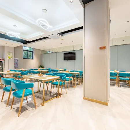 MM E-Sports Hotel (Baolong Square)