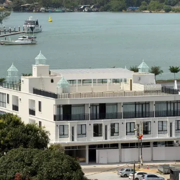 ALVILLA Kampung Cina Отели рядом с достопримечательностью «Букит Путери»
