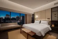 He · Linuo Urban Healing Hotel (Kunming Wanda Plaza)
