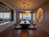 Den Basta Ryokan Mandeok Hoteles cerca de Templo Seokbulsa