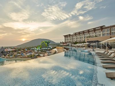 Shinhwa Jeju Shinhwa World Hotels & Resorts
