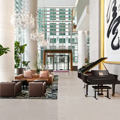 Hyatt Vancouver Downtown Alberni Hotels near شارع روبنسون
