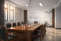 Jinyi Hotel (Zhengzhou Xingyang High-Speed Railway West Station)