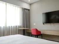 BORRMAN Hotel (Yangzhong Xinzheng East Road)