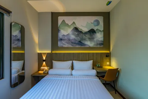 Front One Budget Hotel Tirtonadi Solo