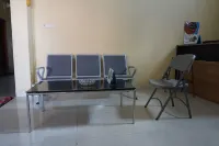 Hotel O Athirah Kost Near Permandian Wisata Istana Mappala