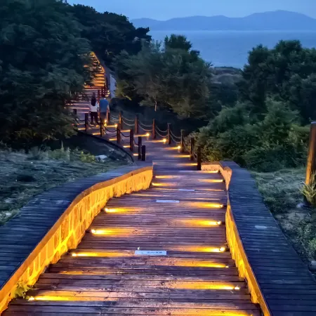 Xiyu Sunrise · Wanghai | Sea View Resort (Longhuitou Scenic Area Branch)