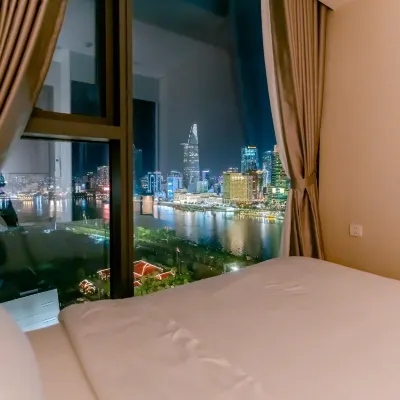 ChiHome Metropole The Opera, Galleria, Crest Residence Luxury Hotels near Thu Thiem