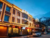Golden Wheel Hotel