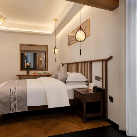 Floral Hotel·Chenjiataimen Century-Old Ancient Residence Hotel (Shusheng  & Lu Xun Hometown Branch)