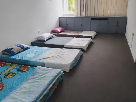 No Plans No Complaints Backpackers Hostel