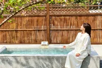 Yangzhou Seclusive Life Hot Spring Resort - Romantic
