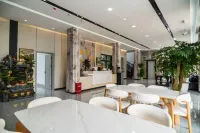 Linwan Hotel (Wumeng Grass Plain)