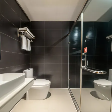 Guangzhou Jiulong Boutique Hotel(Shiqian Laodaqiao Hotel)