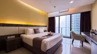Premium Suites at Jalan Ion Delemen by BYON - 停車場