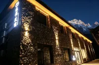 Yiju Homestay (Yulong Snow Mountain) - เปิดใหม่