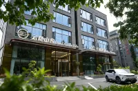 Luanchuan Yunyin Shanshe Hotel (Laojunshan Fenghuang Tianjie Branch) - Kaplıcalı