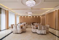 Xinghao Hotel (Huangguoshu Waterfalls Scenic Area) - Airport Shuttle