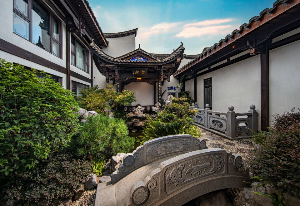 福州三坊七巷三寶賓邸- 2026 福州人氣酒店優惠及真實評論｜Trip.com