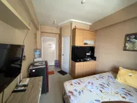 Apartemen Green Pramuka City by Erna - Balkoner