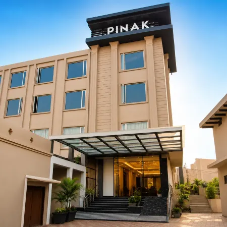 Hotel Pinak