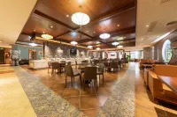 Island Hotel - Beach