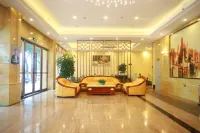 Vienna Hotel(Hezhou Lingfeng Plaza Diversified Global City Store) - Mountain view