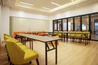 Horison Inn Artha Kencana Makassar Hotel - parking