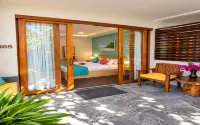Dhiffushi Reef & Beach - breakfast