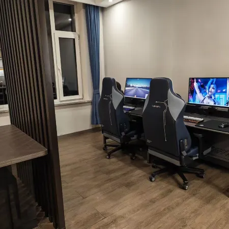A Jia E-sports Hotel