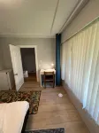 Brentwood Home - 2-Star