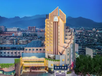 Atour X Hotel, Dongyue Street, Tianwai Village, Tai'an Hotellit kohteessa 
